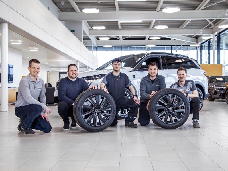 2 Gruppenbild 4589 low